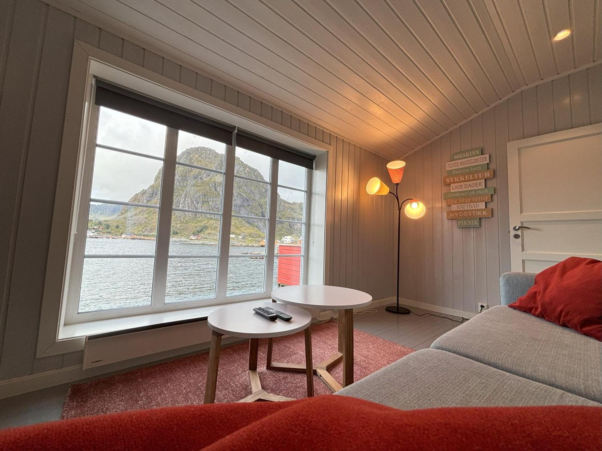 Buodden Rorbuer - Fisherman Cabins Sorvagen Luaran gambar
