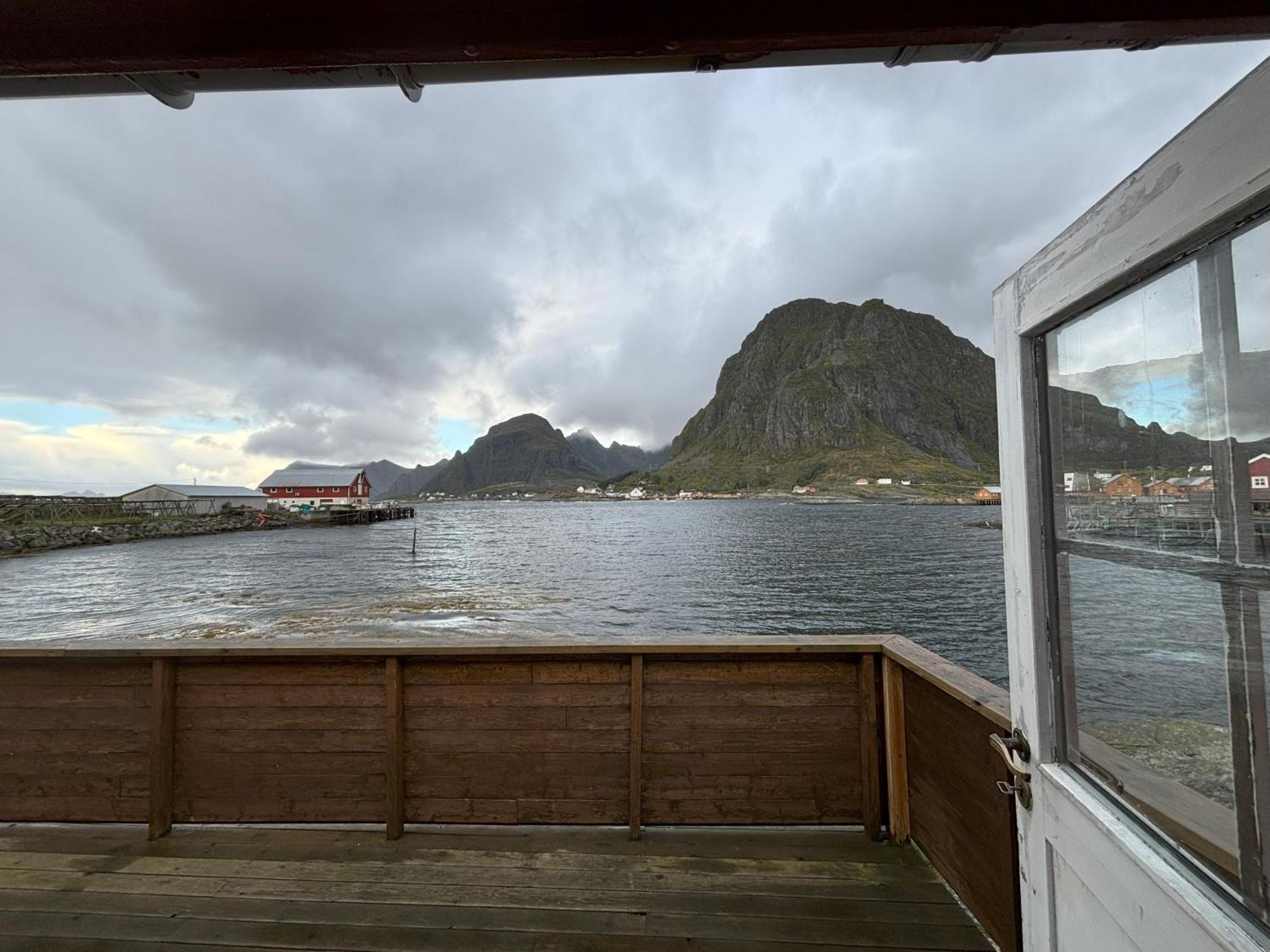 Buodden Rorbuer - Fisherman Cabins Sorvagen Luaran gambar