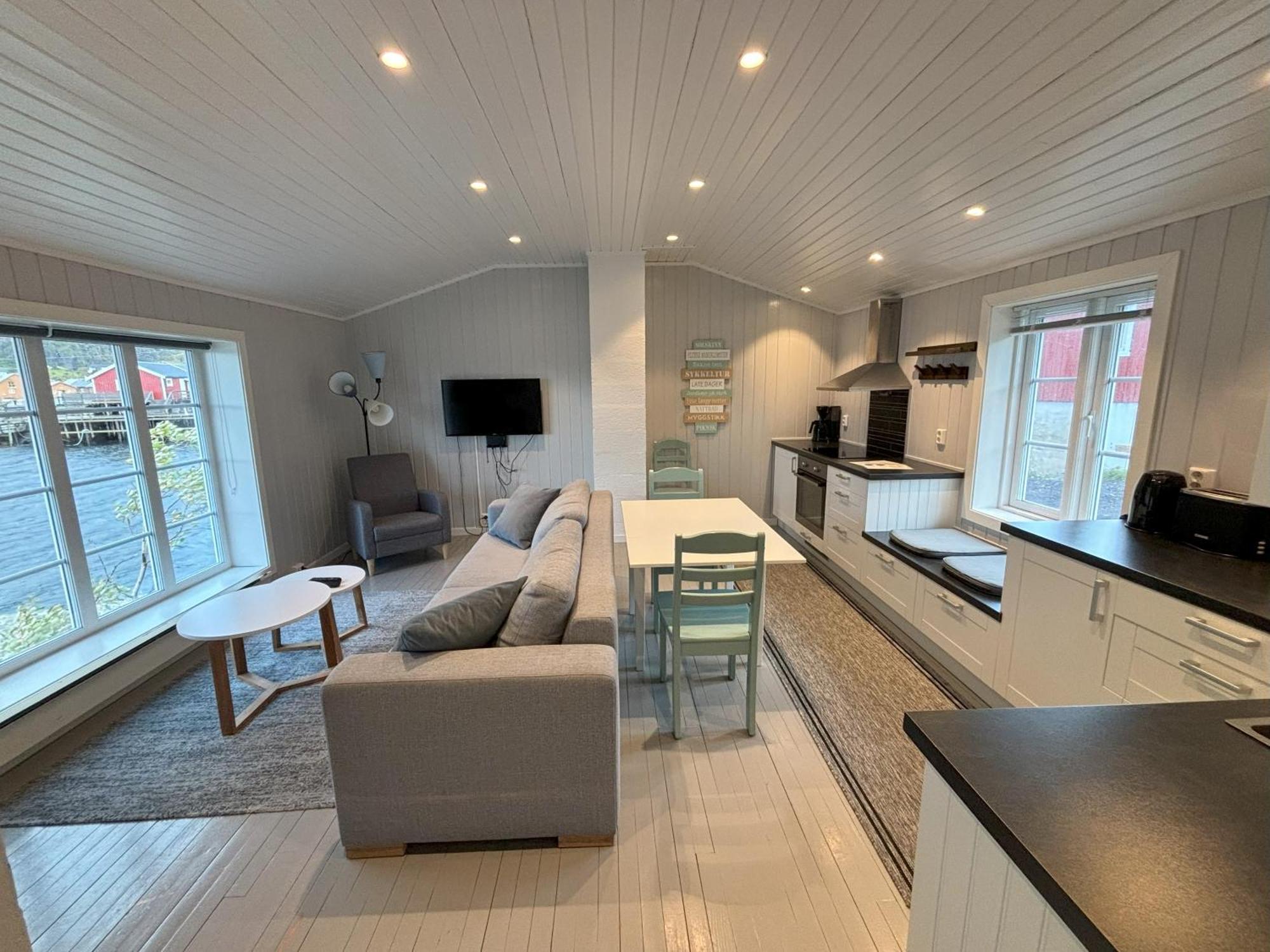 Buodden Rorbuer - Fisherman Cabins Sorvagen Luaran gambar